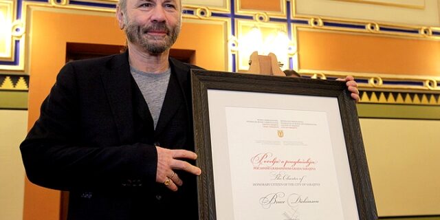 Μπρους Ντίκινσον: Εχασε ξαφνικά την πρώην σύζυγό του