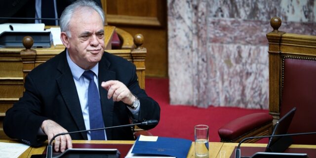 Δραγασάκης εναντίον Σαχινίδη Χρυσής Αυγής: Το μόνο όπλο που έχουν οι φασίστες είναι η συκοφαντία