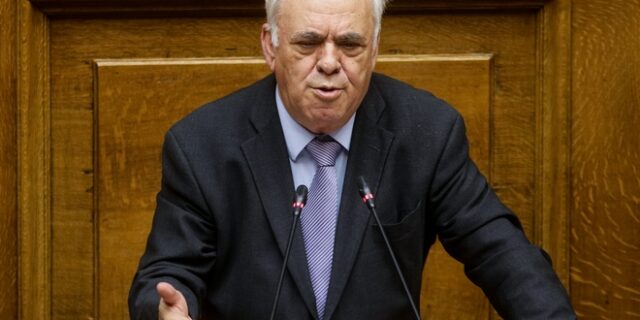 Δραγασάκης: Να γίνει η Αναπτυξιακή Τράπεζα το αντίθετο των παθογενειών του παρελθόντος