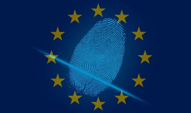 ΕΕ: Δημιουργεί κεντρική βάση δεδομένων με βιομετρικά στοιχεία για 350 εκατ. πολίτες