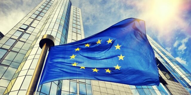 Η υποστήριξη για την ΕΕ παραμένει σε ιστορικά υψηλά επίπεδα παρά τον σκεπτικισμό