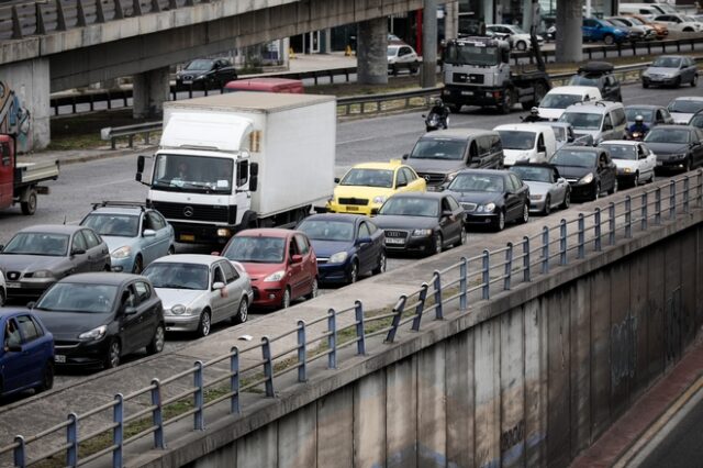 Πάσχα 2019: Αδειάζει η πρωτεύουσα – Αυξημένη η κίνηση σε εθνικές οδούς, λιμάνια και ΚΤΕΛ