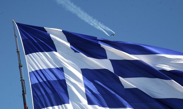 Κρήτη: Δέκα μήνες φυλάκιση σε Γερμανούς στρατιωτικούς για υποστολή της ελληνικής σημαίας
