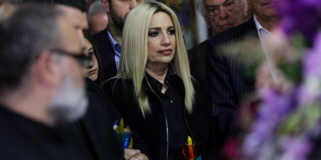 Γεννηματά: “Να τελειώσει ο Γολγοθάς. Το φως της αλλαγής να λάμψει”