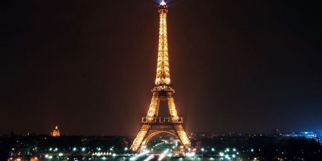 Γαλλία: Ανοίγει ξανά ο Πύργος του Άιφελ, αλλά χωρίς ασανσέρ