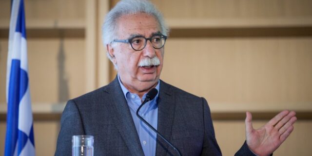 Γαβρόγλου: 500 νέες θέσεις καθηγητών στα Πανεπιστήμια