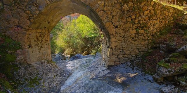Αρκαδία: Ανακάλυψαν γεφύρι του 16ου αιώνα που αγνοούσαν την ύπαρξη του