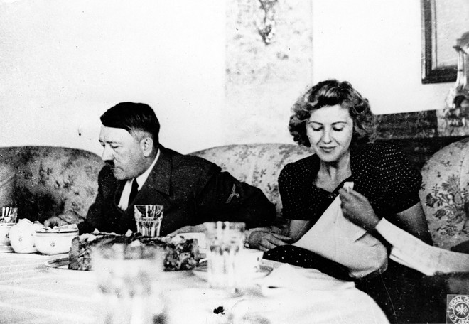 Αδόλφος Χίτλερ – Εύα Μπράουν: Η αυτοκτονία μία μέρα μετά το γάμο τους