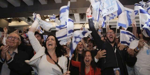 Εκλογές στο Ισραήλ: Μάχη Νετανιάχου – Γκαντζ στήθος με στήθος δείχνουν τα exit polls