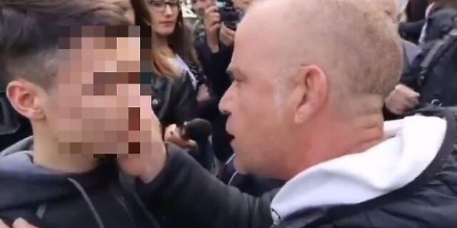 Σιμόνε: Ο 15χρονος που όρθωσε ανάστημα απέναντι στους φασίστες, υπέρ των Ρομά