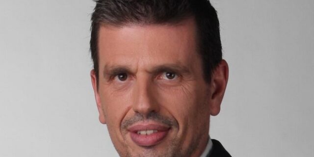 News 24/7 στους 88,6: Ο Δημήτρης Καιρίδης απαντά στους ακροατές