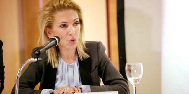 Καλαντζάκου για Μακεδονικό: Διχάζουν τους Έλληνες για να ενωθούν οι Σκοπιανοί