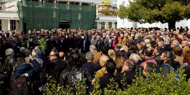 Το “τελευταίο αντίο” στο Βασίλη Λυριτζή