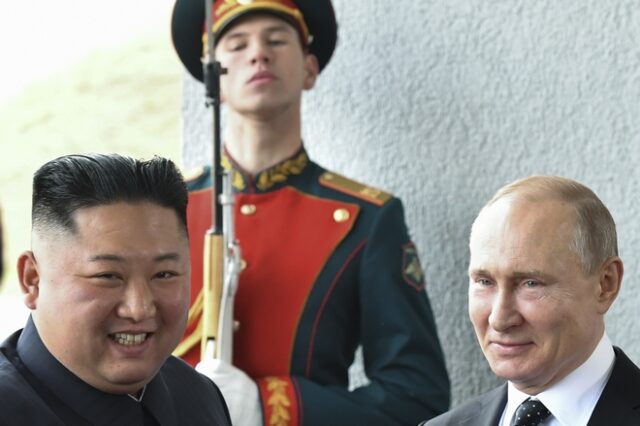 Συνάντηση Κιμ Γιονκ Ουν- Πούτιν: Ο Κιμ κατηγόρησε τις ΗΠΑ για “κακοπιστία”