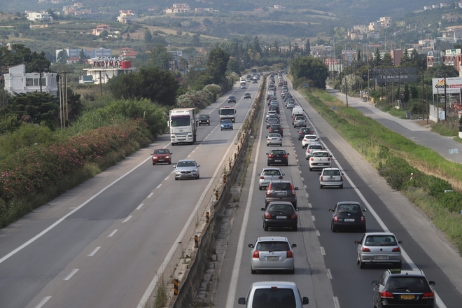 Επιστροφή εκδρομέων του Πάσχα: Συμφόρηση στην Αθηνών – Κορίνθου