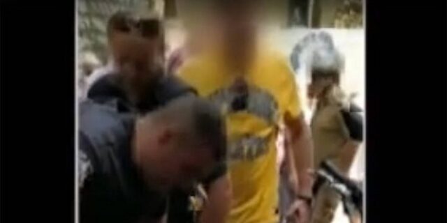 Ζακ Κωστόπουλος: Ο αυτόπτης μάρτυρας με το κίτρινο μπλουζάκι που δεν βρήκε ποτέ η αστυνομία