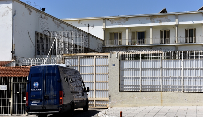 Φυλακές Κορυδαλλού: Κρατούμενος μαστίγωσε και βασάνισε δυο συγκρατούμενούς του