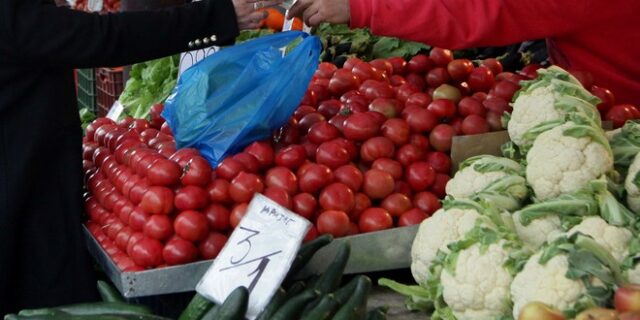 Κοζάνη: Απαγόρευση λειτουργίας λαϊκής αγοράς – Δεν τηρούσαν τα μέτρα