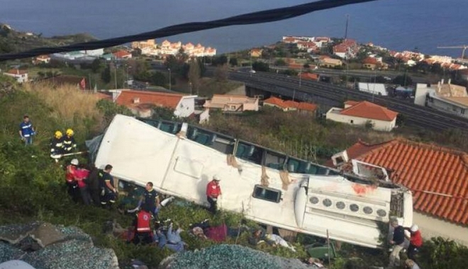 Τραγωδία στην Πορτογαλία: Τουλάχιστον 28 νεκροί από ανατροπή τουριστικού λεωφορείου