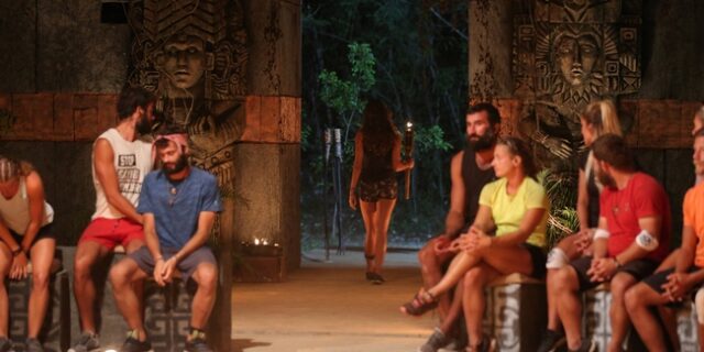 Survivor: Έξαλλος ο Ατζούν Ιλιτζαλί – Ποινή στους 4 παίκτες που μίλησαν κρυφά με τις οικογένειές τους