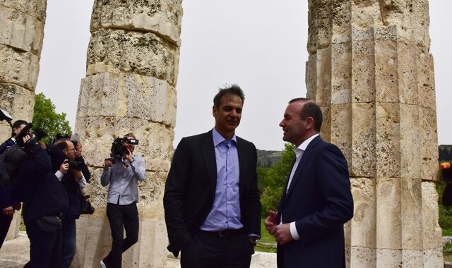 Η απάντηση Βέμπερ στις κατηγορίες περί ανθελληνισμού – Νέα επίθεση Μητσοτάκη σε Τσίπρα για ΧΑ