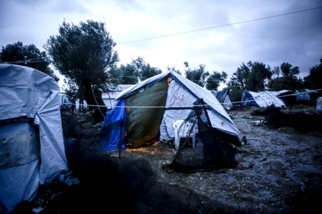 Θεσσαλονίκη: Κατέπλευσε το “Καλντέρα Βίστα” με 640 πρόσφυγες και μετανάστες από τη Λέσβο