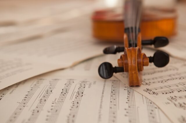 Έρευνα: Τα παυσίπονα όταν συνδυάζονται με μουσική έχουν καλύτερα αποτελέσματα