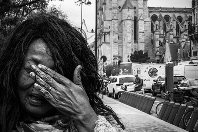 Νίκος Αλιάγας: Η συγκλονιστική φωτογραφία του για την Παναγία των Παρισίων
