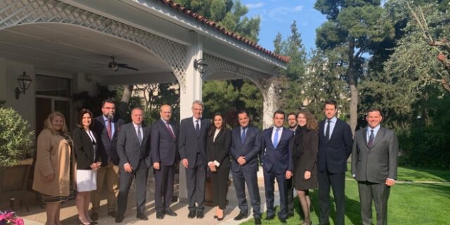 Συνάντηση στελεχών ΝΔ με Πάιατ: Σημασία στην εμβάθυνση της σχέσης με ΗΠΑ