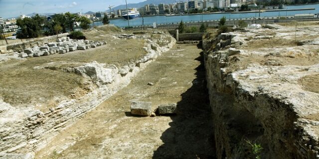 ΚΑΣ για Πειραιά: “Ναι” στην οριοθέτηση αρχαιολογικού χώρου, αλλά σε μειωμένη έκταση
