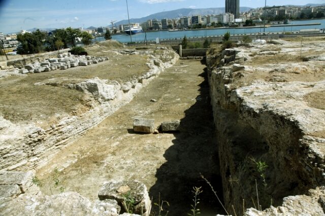 ΚΑΣ: Κηρύσσεται αρχαιολογικός χώρος η εντός των τειχών αρχαία πόλη του Πειραιά