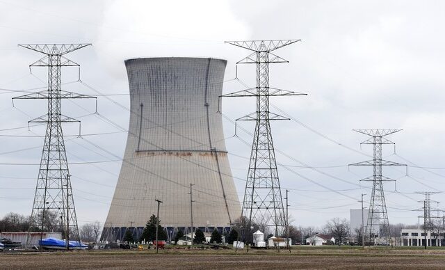 Ουκρανία: Φωτιά σε πυρηνικό σταθμό – Διεκόπη η λειτουργία αντιδραστήρα
