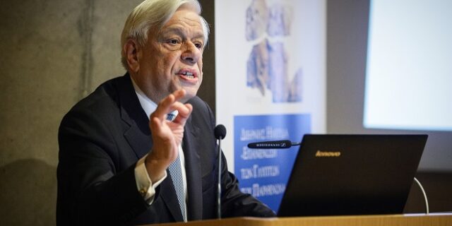 Παυλόπουλος: Σταθερή και διαχρονική η αξία του βιβλίου