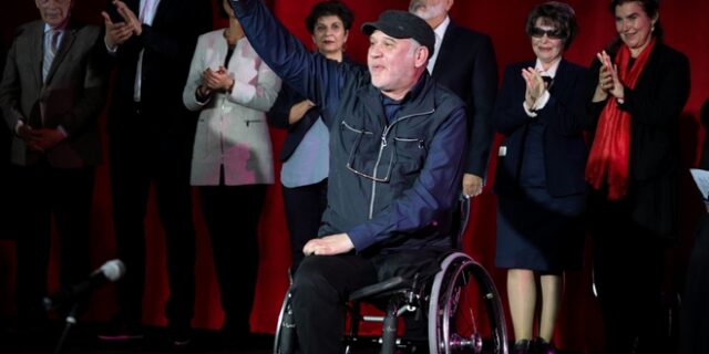 Διπλό μήνυμα Ρέλλα: Οι ίσες ευκαιρίες δεν συμπυκνώνονται σε επιδοματική πολιτική