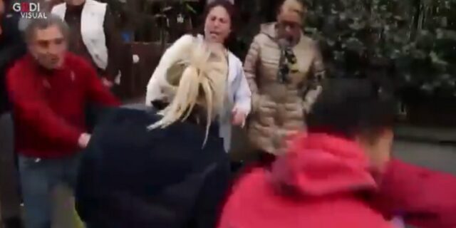 “Να πεθάνουν από πείνα”: Βόμβα, φασιστικοί χαιρετισμοί, βία εναντίον Ρομά στην Ιταλία