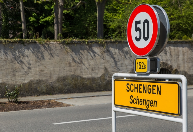 Πιο αυστηρές προθεσμίες και όροι για τους συνοριακούς ελέγχους εντός Σένγκεν