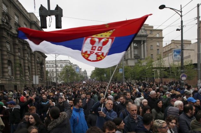 Σερβία: Νέα συγκέντρωση διαμαρτυρίας κατά του προέδρου Βούτσιτς