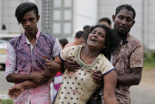 Σρι Λάνκα: Εκατόμβη νεκρών από τις διαδοχικές επιθέσεις σε εκκλησίες και ξενοδοχεία