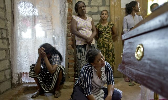 Μακελειό στη Σρι Λάνκα: 310 νεκροί – 32 ξένοι αναγνωρίστηκαν, 14 αγνοούμενοι