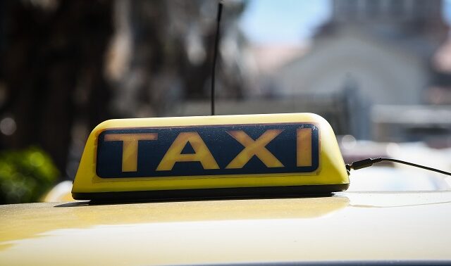 Λυμπερόπουλος: Στη Βουλή το νομοσχέδιο για τις ψηφιακές πλατφόρμες επιλογής ταξί