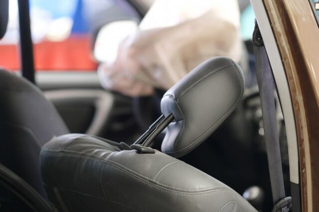 Έρευνα: Ποια είναι η πιο επικίνδυνη θέση για να κάθεσαι σε ένα αυτοκίνητο
