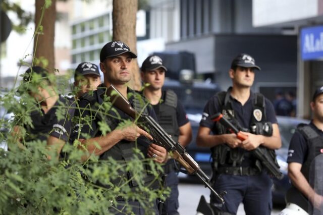 Τουρκία: Υπό κράτηση δύο άνδρες ως κατάσκοποι των Ηνωμένων Αραβικών Εμιράτων