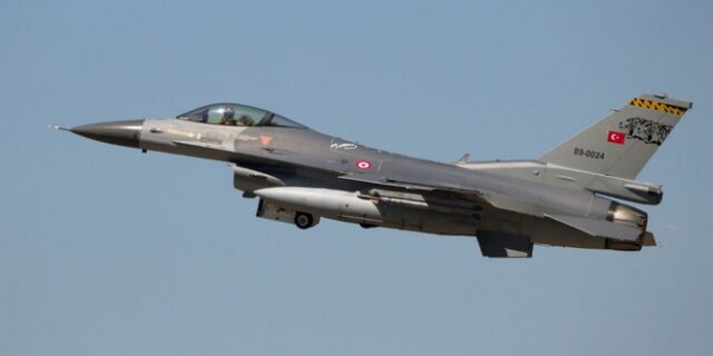 Δυο τουρκικά F-16 πέταξαν πάνω από Παναγιά και Οινούσσες