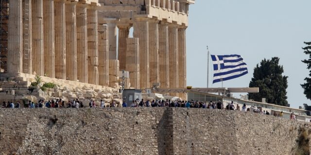 Κλειστό την Τρίτη το πλάτωμα του Ιερού Βράχου της Ακρόπολης λόγω εργασιών