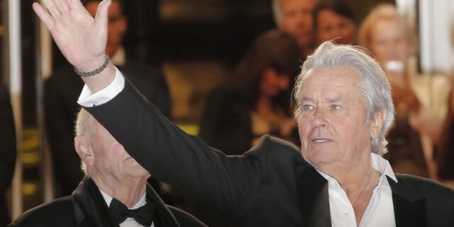 Κάννες 2019: Σάλος με την βράβευση του Αλέν Ντελόν – Υπογραφές να μην τιμώνται “μάτσο” συμπεριφορές