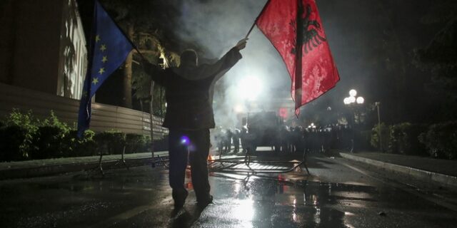 “Ηφαίστειο που ξυπνά” τα Βαλκάνια