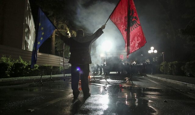 “Ηφαίστειο που ξυπνά” τα Βαλκάνια