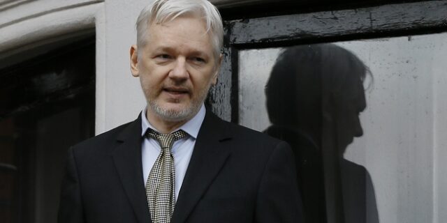 Ο Τζούλιαν Ασάνζ θα εκδοθεί στις ΗΠΑ, διαβεβαιώνει ο Πομπέο