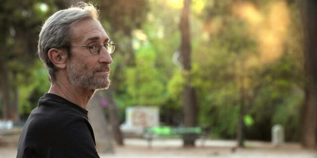 Γιώργος Μπαρκούρης: Ένας πρώην άστεγος μας αφηγείται τη ζωή του – “Δεν είμαστε σκουπίδια”
