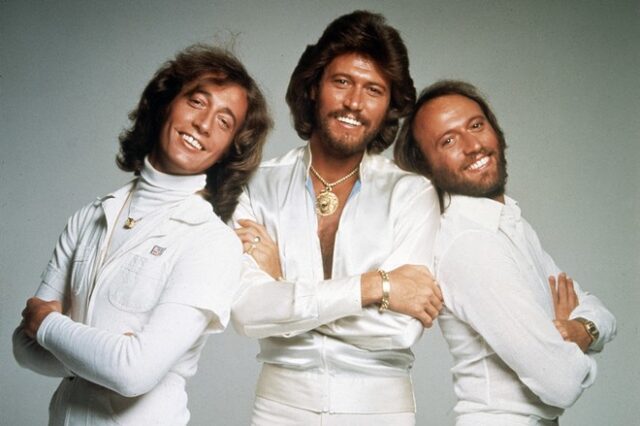 Bee gees: 5 πράγματα που πρέπει να ξέρεις για τους πρωτοπόρους της μουσικής disco